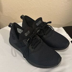 New Balance fuel core energize tennis shoe